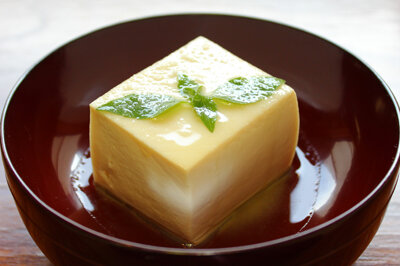 Tofu froid au basilic